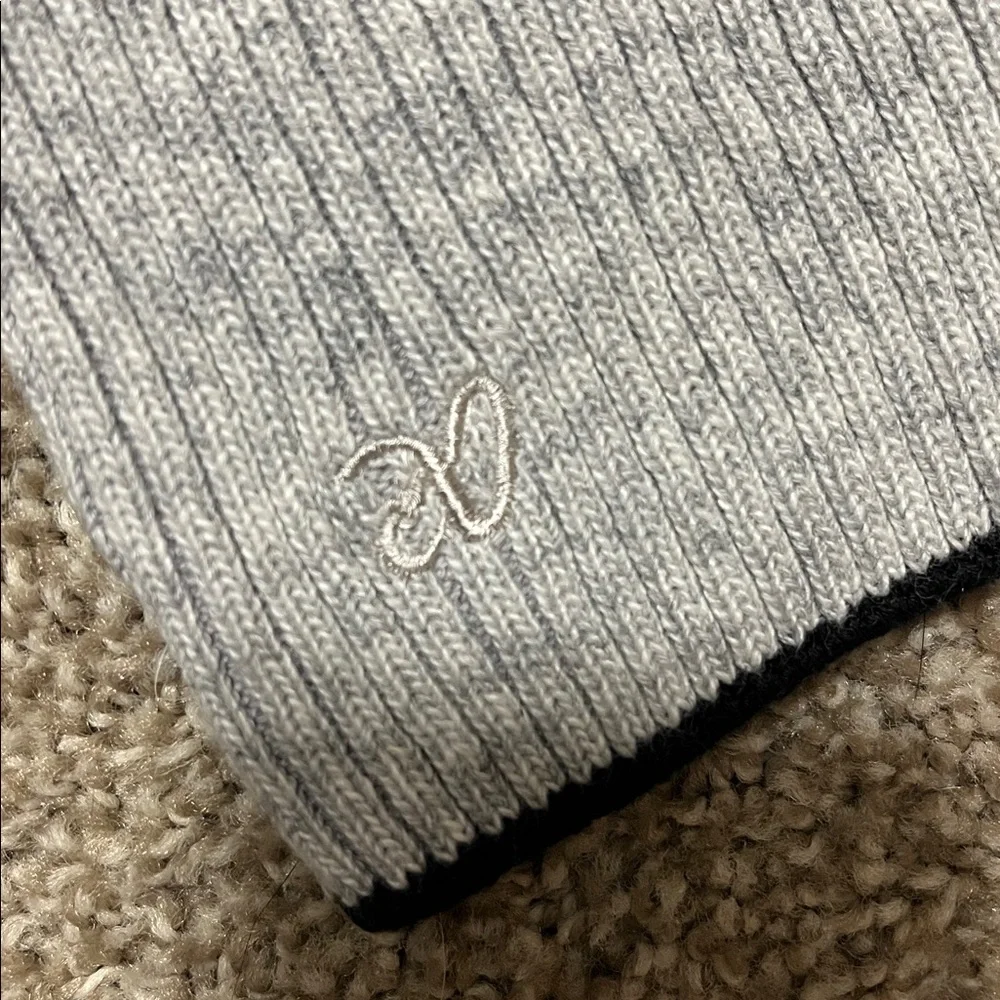 NWT Aday Keeping it Cozy Arm Warmers